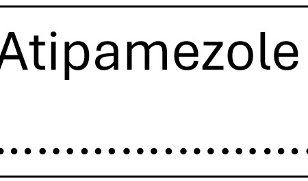 Label showing the drug name Atipamezole with a dotted underline.','Drug name Atipamezole displayed on a white card.','Atipamezole—drug name label.